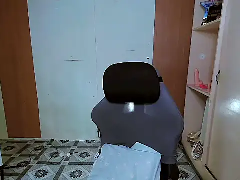 Snapshot of YourNikkieXxx chatting on March 2026 10:54:01 PM YourNikkieXxx online show from March 2026 10:54:01 PM