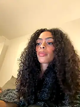 yasmingarcia online show from November 2025 12:28:02 PM