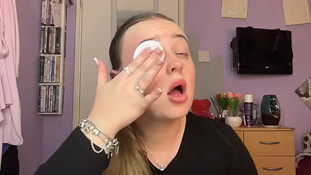 SexySashaxox online show from February 2026 11:02:02 PM