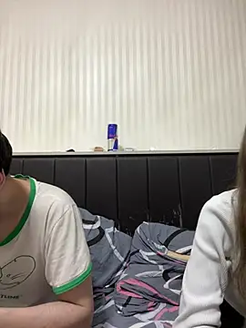 lovburger online show from May 2026 06:50:02 PM