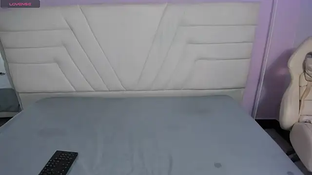 fressittalove01 online show from March 2026 12:32:01 PM