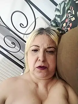 MarielaFerrer online show from October 2025 02:27:02 PM