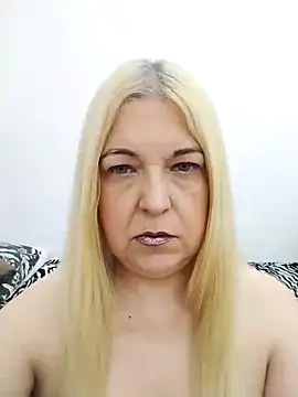 MarielaFerrer online show from November 2025 12:15:02 PM