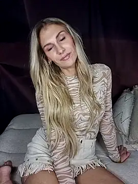 Melody1600 online show from November 2025 09:03:02 PM