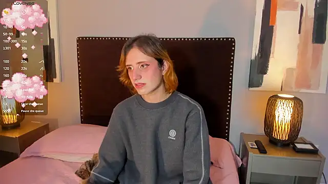 Snapshot of seraphine_star chatting on February 2026 09:44:01 PM seraphine star online show from February 2026 09:44:01 PM