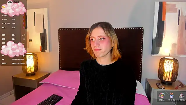 Snapshot of seraphine_star chatting on February 2026 03:02:01 AM seraphine star online show from February 2026 03:02:01 AM