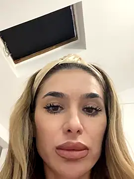 KaseyQuinn  online show from October 2025 02:58:02 PM