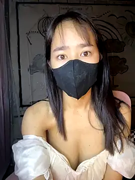 TiNa 04 online show from November 2025 10:41:01 PM