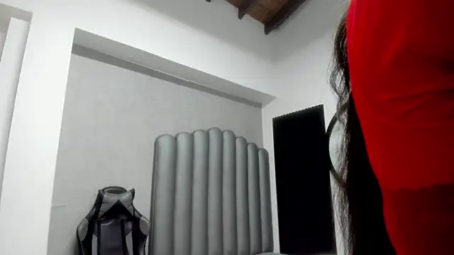 Lucy-23 online show from February 2026 04:44:01 AM