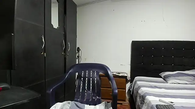 Snapshot of Ryan_xc1 chatting on March 2026 07:15:01 AM Ryan xc1 online show from March 2026 07:15:01 AM