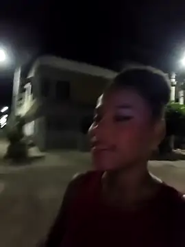 Snapshot of Mia-sensual chatting on September 2025 05:11:02 AM Mia-sensual online show from September 2025 05:11:02 AM