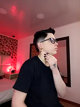 SpencerMontgomery online show from November 2025 05:04:01 PM