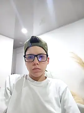 SpencerMontgomery online show from November 2025 04:29:02 AM