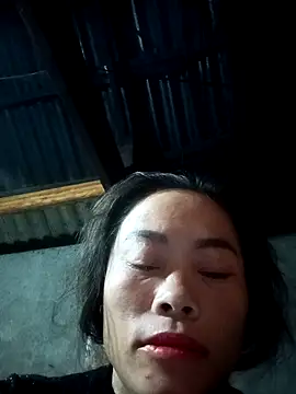 CoMay003 online show from September 2025 11:04:01 PM