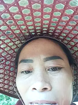 CoMay003 online show from October 2025 01:49:02 AM