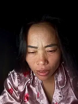 CoMay003 online show from October 2025 03:36:02 PM