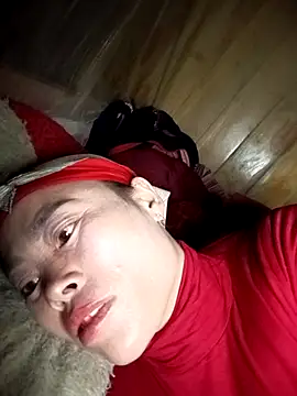 CoMay003 online show from December 2025 04:38:01 PM