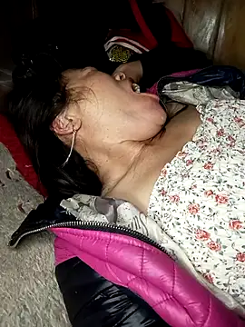 CoMay003 online show from January 2026 09:39:02 PM