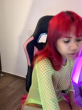 samiacooper25 online show from September 2025 11:56:01 AM