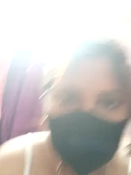 misspriya03 online show from January 2026 05:27:02 PM