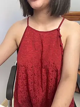 Snapshot of Voyerra_g chatting on June 2026 01:35:01 PM Voyerra g online show from June 2026 01:35:01 PM