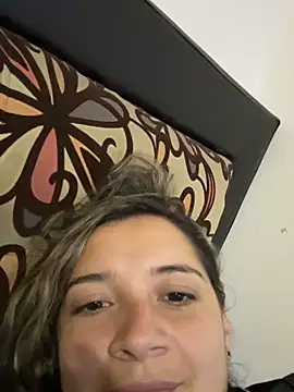 Agatha bellucci  online show from February 2026 11:00:01 PM