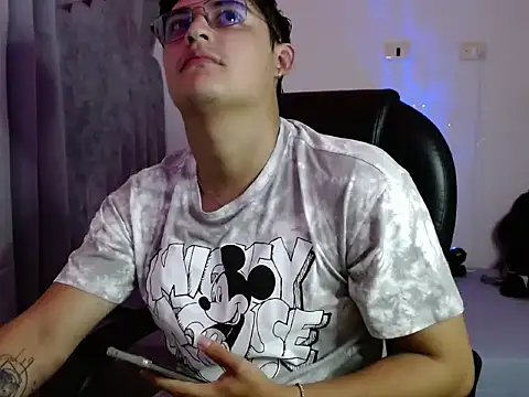 Snapshot of yesitwink_ chatting on March 2026 03:55:01 AM yesitwink online show from March 2026 03:55:01 AM