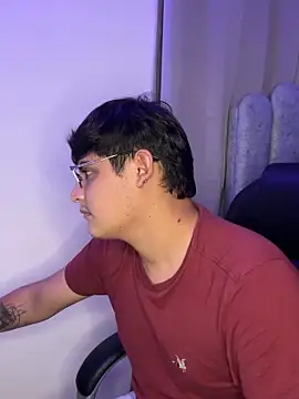 Snapshot of yesitwink_ chatting on April 2026 04:46:02 AM yesitwink online show from April 2026 04:46:02 AM