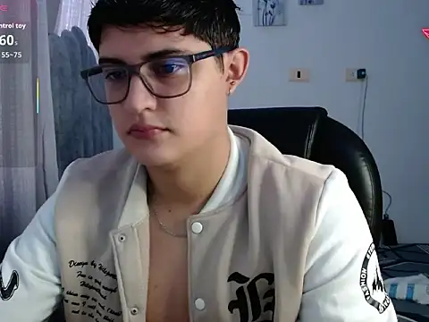yesitwink  online show from May 2026 03:40:01 PM