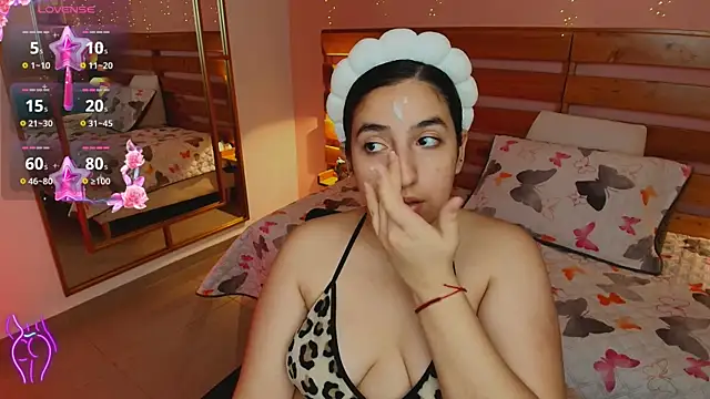 ambar lover online show from November 2025 08:42:02 PM