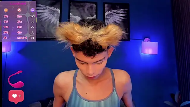 Room 69x online show from October 2025 02:04:01 PM