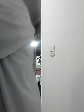 linda luna29 online show from September 2025 10:23:02 PM