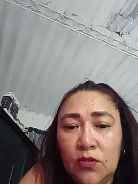 linda luna29 online show from June 2026 05:28:01 AM