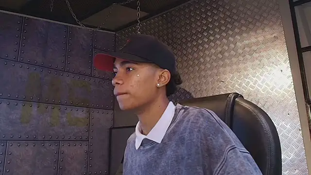 AlanCutee online show from September 2025 12:16:01 PM