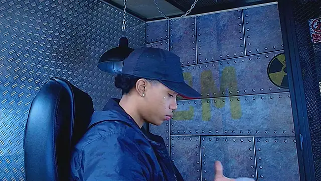 AlanCutee online show from September 2025 11:47:02 AM