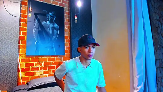 AlanCutee online show from November 2025 12:04:02 PM