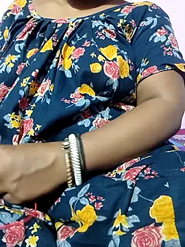 Cute-Swewty online show from November 2025 01:10:02 PM