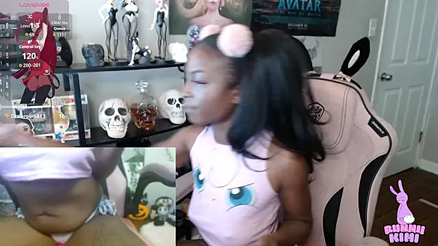 bunniikimi online show from September 2025 01:00:01 PM