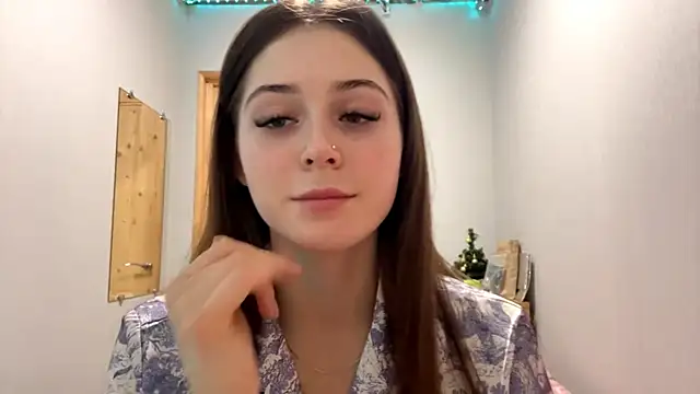 Adel strongwoman online show from January 2026 07:16:01 PM