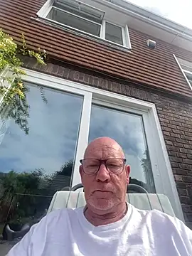 Snapshot of philefc chatting on June 2026 08:16:02 AM philefc online show from June 2026 08:16:02 AM
