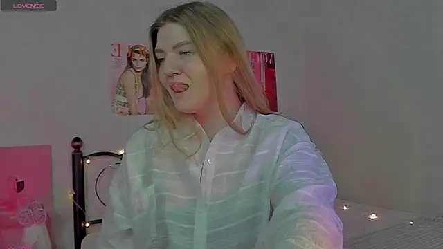 Snapshot of Ruby_Al1en chatting on January 2026 01:20:01 AM Ruby Al1en online show from January 2026 01:20:01 AM