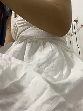   BabyShowPublic   online show from September 2025 12:30:01 PM