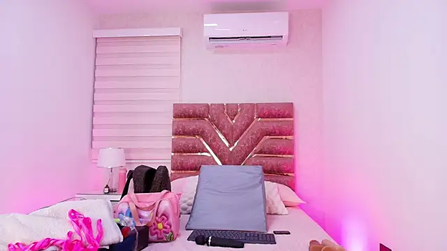 emma madi online show from November 2025 11:54:01 AM