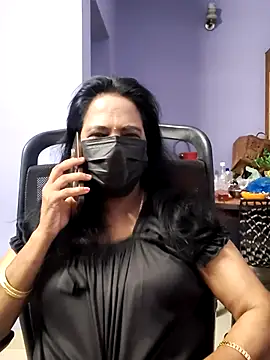 mallu-lover online show from September 2025 11:30:01 PM