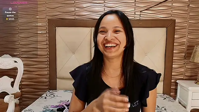Snapshot of Miladiosa chatting on April 2026 01:53:02 PM Miladiosa online show from April 2026 01:53:02 PM