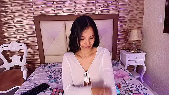 Snapshot of Miladiosa chatting on May 2026 12:12:01 PM Miladiosa online show from May 2026 12:12:01 PM