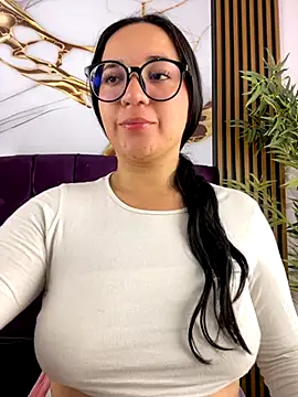 Snapshot of sara_roy04_ chatting on September 2025 03:39:02 AM sara roy04  online show from September 2025 03:39:02 AM