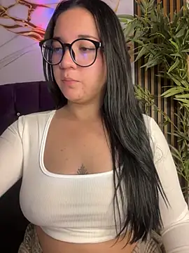 Snapshot of sara_roy04_ chatting on October 2025 04:07:01 AM sara roy04  online show from October 2025 04:07:01 AM