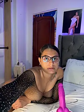 ema zoe online show from November 2025 12:02:01 AM