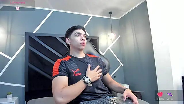 Eryonbradley online show from October 2025 11:41:02 AM